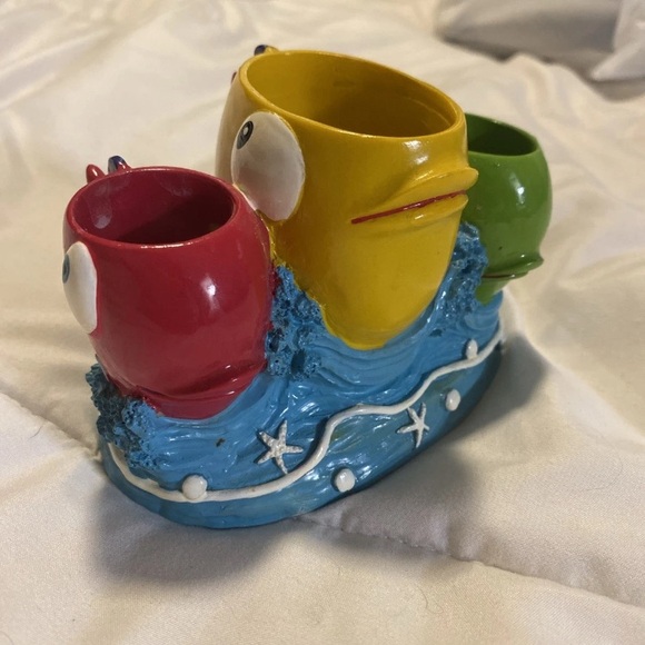 Allure Colorful Fish Bath Accessory - Picture 3 of 9